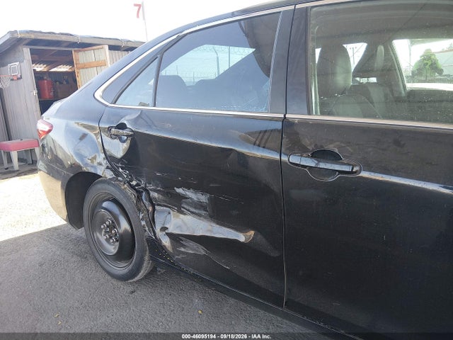 4T1BF1FK9GU242015 Toyota CAMRY SE