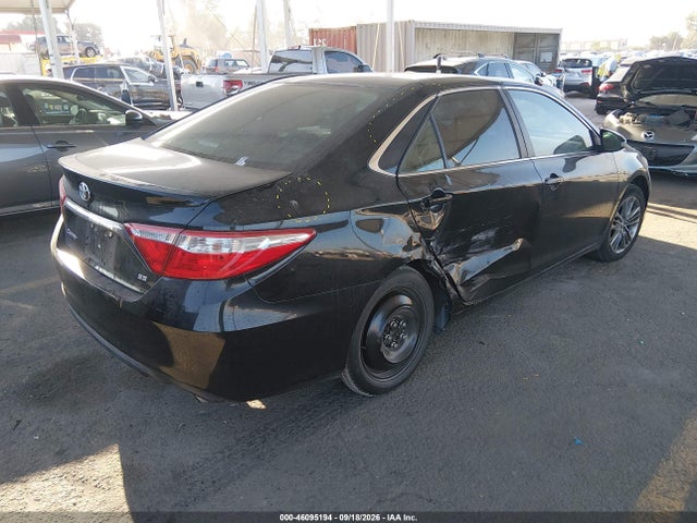 4T1BF1FK9GU242015 Toyota CAMRY SE