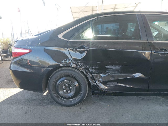 4T1BF1FK9GU242015 Toyota CAMRY SE