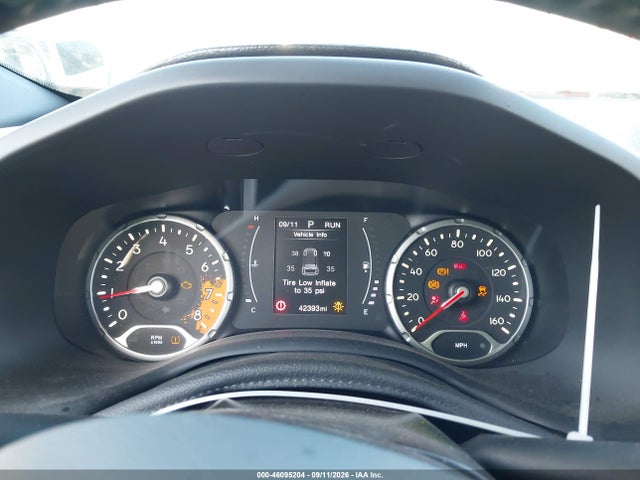 2018 Jeep Renegade Altitude Fwd მანქანა იყიდება აუქციონზე, vin: ZACCJABB4JPH36739, აუქციონის ნომერი: 46095204