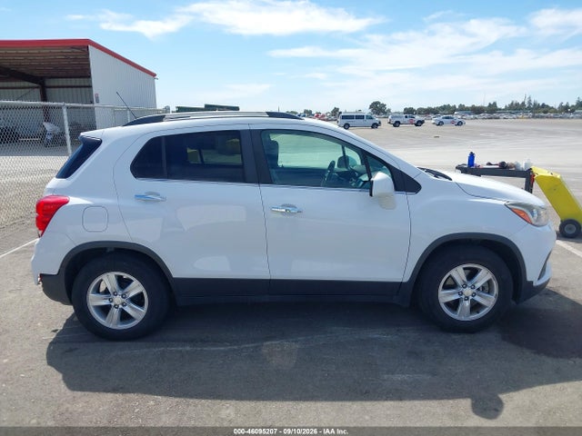 3GNCJLSB0HL223638 Chevrolet Trax Lt