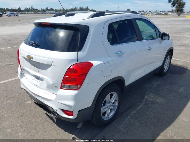 3GNCJLSB0HL223638 Chevrolet Trax Lt
