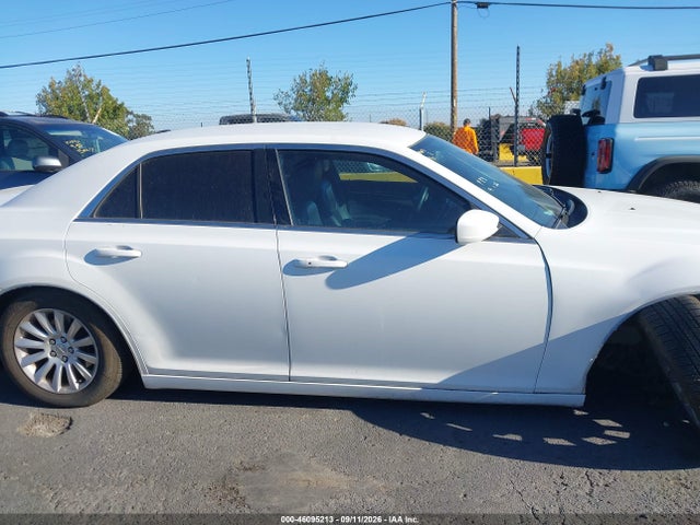Продаж на аукціоні авто 2014 Chrysler 300, vin: 2C3CCAAG0EH383029, номер лоту: 46095213