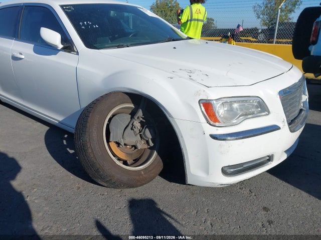Продаж на аукціоні авто 2014 Chrysler 300, vin: 2C3CCAAG0EH383029, номер лоту: 46095213