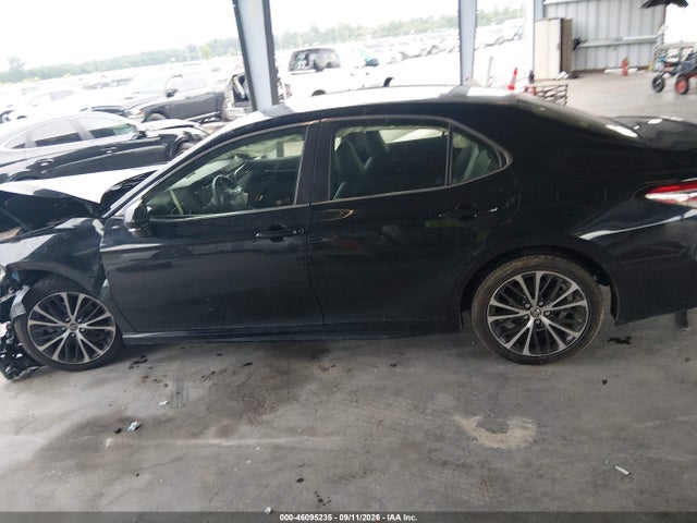 46095235 :رقم المزاد ، JTNB11HK4J3037551 vin ، 2018 Toyota Camry Se مزاد بيع