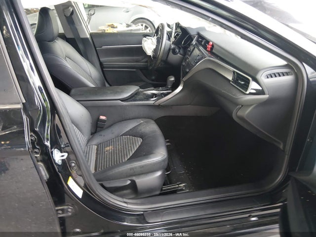 46095235 :رقم المزاد ، JTNB11HK4J3037551 vin ، 2018 Toyota Camry Se مزاد بيع