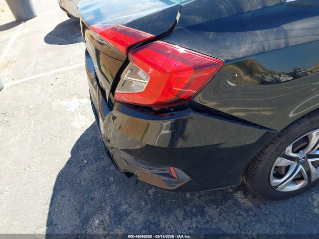 Honda Civic Lx 2018 2HGFC2F55JH508611 Image 17