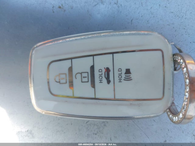 4T1B11HK3KU790662 Toyota CAMRY SE
