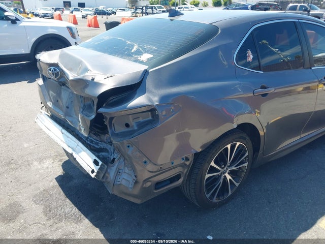 4T1B11HK3KU790662 Toyota CAMRY SE