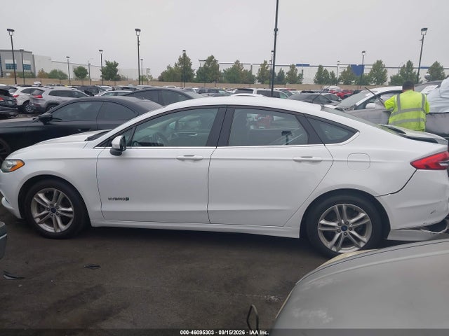 2018 Ford Fusion Hybrid Se მანქანა იყიდება აუქციონზე, vin: 3FA6P0LU9JR150538, აუქციონის ნომერი: 46095303