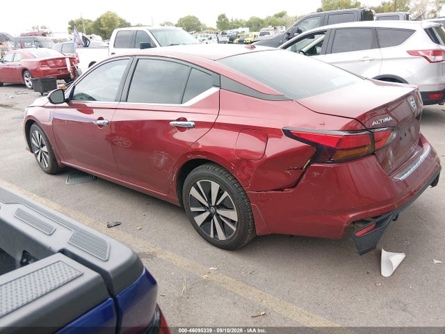 Продаж на аукціоні авто 2021 Nissan Altima Sv Intelligent Awd, vin: 1N4BL4DW3MN360707, номер лоту: 46095339
