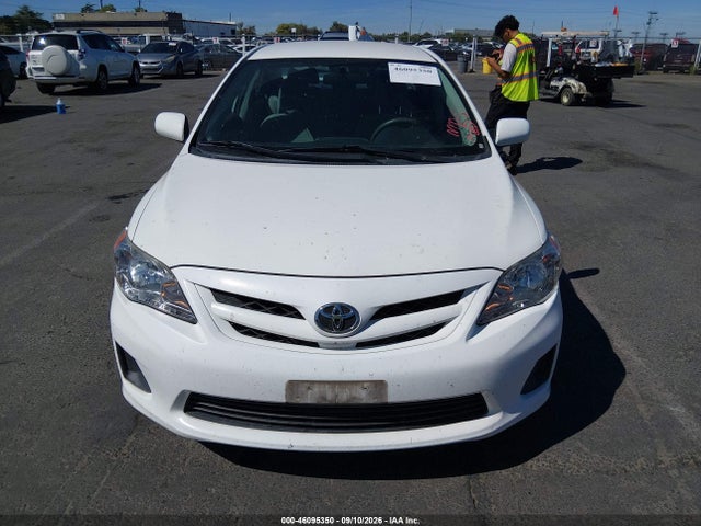 46095350 :رقم المزاد ، 2T1BU4EE1BC631258 vin ، 2011 Toyota Corolla Le مزاد بيع