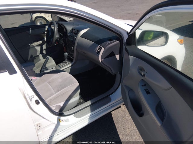 46095350 :رقم المزاد ، 2T1BU4EE1BC631258 vin ، 2011 Toyota Corolla Le مزاد بيع
