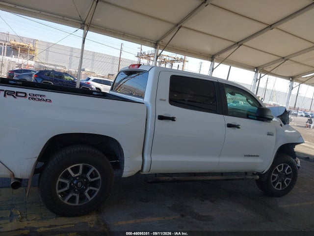 2018 Toyota Tundra Sr5 5.7l V8 მანქანა იყიდება აუქციონზე, vin: 5TFEY5F16JX235796, აუქციონის ნომერი: 46095351