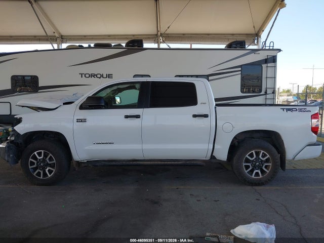 2018 Toyota Tundra Sr5 5.7l V8 მანქანა იყიდება აუქციონზე, vin: 5TFEY5F16JX235796, აუქციონის ნომერი: 46095351