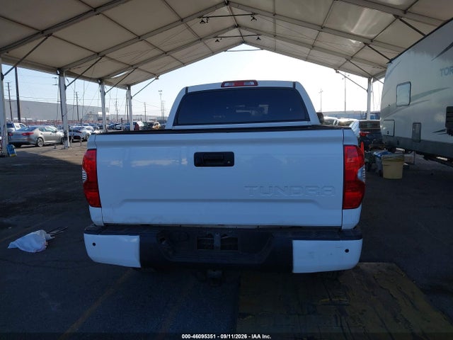 2018 Toyota Tundra Sr5 5.7l V8 მანქანა იყიდება აუქციონზე, vin: 5TFEY5F16JX235796, აუქციონის ნომერი: 46095351
