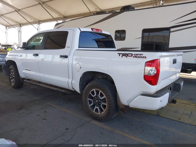 2018 Toyota Tundra Sr5 5.7l V8 მანქანა იყიდება აუქციონზე, vin: 5TFEY5F16JX235796, აუქციონის ნომერი: 46095351