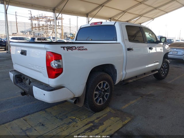 2018 Toyota Tundra Sr5 5.7l V8 მანქანა იყიდება აუქციონზე, vin: 5TFEY5F16JX235796, აუქციონის ნომერი: 46095351