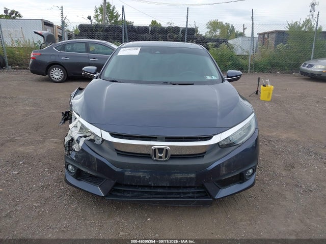 Honda Civic Touring 2017 2HGFC1F96HH637643 Image 12