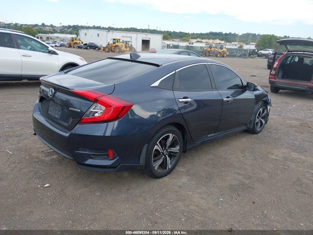 Honda Civic Touring 2017 2HGFC1F96HH637643 Image 4