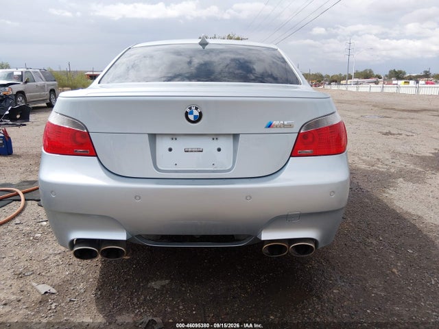 46095380 :رقم المزاد ، WBSNB93566CX06255 vin ، 2006 Bmw M5 مزاد بيع