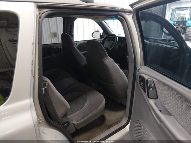 46095419 :رقم المزاد ، 1B4HS28Y3WF218911 vin ، 1998 Dodge Durango Slt مزاد بيع