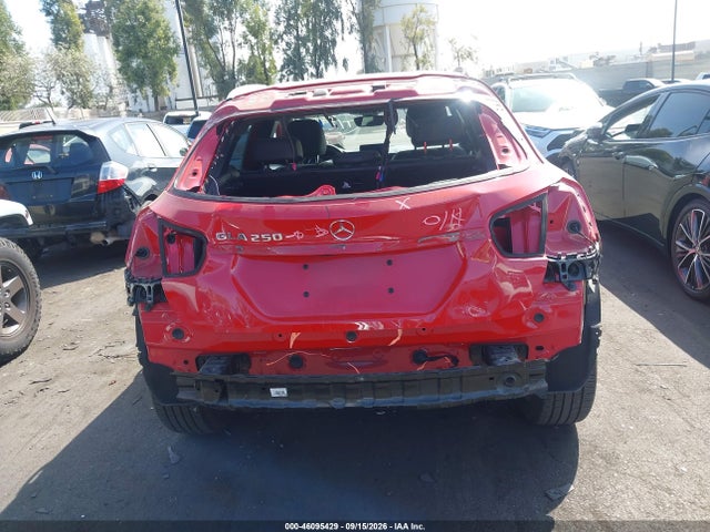 WDCTG4EB6LU028452 Mercedes-Benz GLA 250