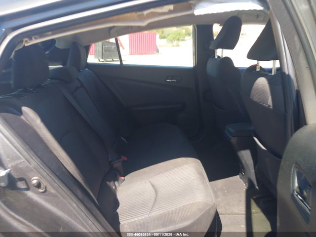 Toyota Prius Two 2017 JTDKBRFU5H3549446 Image 8