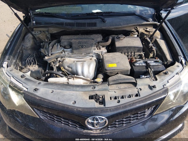 46095445 :رقم المزاد ، 4T1BF1FK9CU152924 vin ، 2012 Toyota Camry Se مزاد بيع