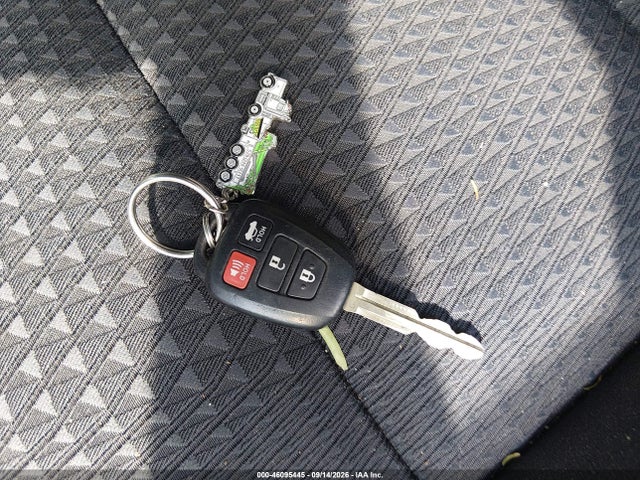 46095445 :رقم المزاد ، 4T1BF1FK9CU152924 vin ، 2012 Toyota Camry Se مزاد بيع