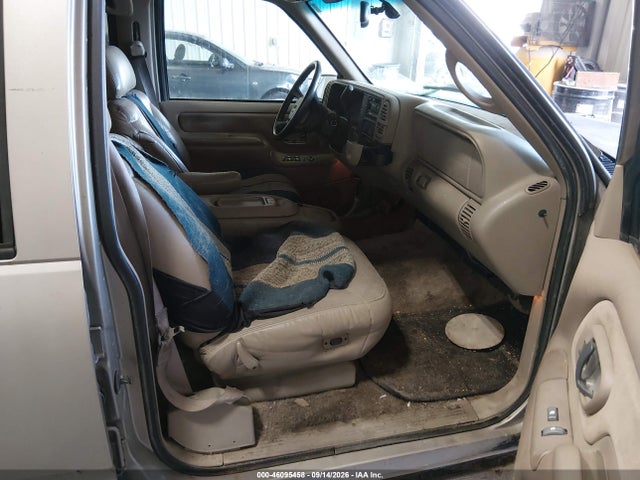 Продажа на аукционе авто 1999 Gmc Yukon Slt Cmi, vin: 1GKEK13R2XJ769043, номер лота: 46095458
