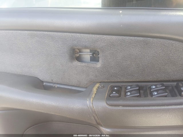 Продажа на аукционе авто 2003 Chevrolet Silverado 2500hd Ls, vin: 1GCHK23173F174260, номер лота: 46095493