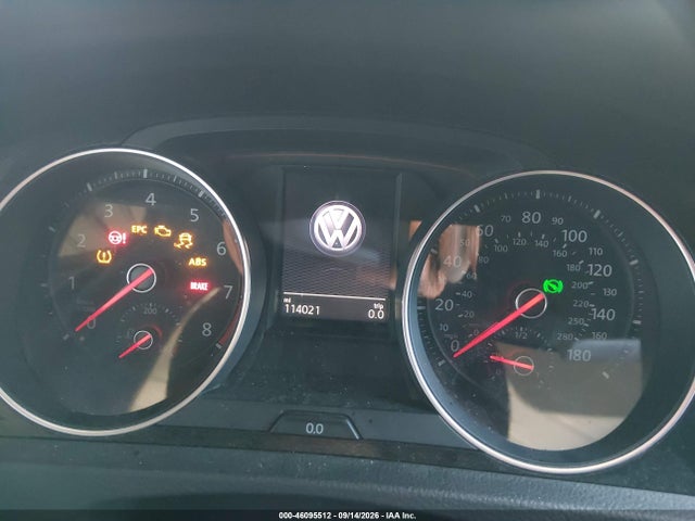 2015 Volkswagen Golf Gti 2.0t S 4-door მანქანა იყიდება აუქციონზე, vin: 3VW4T7AU2FM079810, აუქციონის ნომერი: 46095512