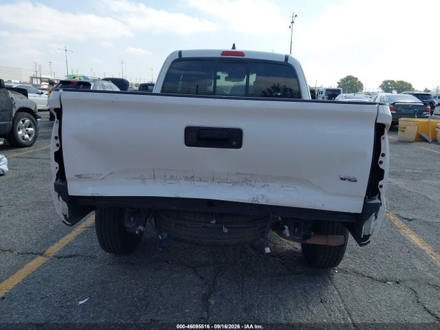 2021 Toyota Tacoma Sr5 V6 მანქანა იყიდება აუქციონზე, vin: 3TYRZ5CN0MT009970, აუქციონის ნომერი: 46095516