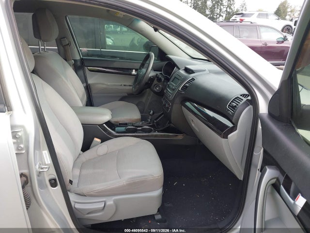 KIA Sorento Lx V6 2015 5XYKT4A79FG576787 Image 5