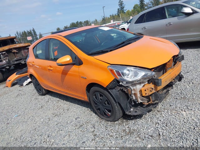 46095562 :رقم المزاد ، JTDKDTB31F1094950 vin ، 2015 Toyota Prius C Two مزاد بيع