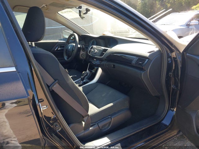46095618 :رقم المزاد ، 1HGCR2F31GA203713 vin ، 2016 Honda Accord Lx مزاد بيع