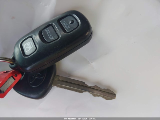Продаж на аукціоні авто 2001 Toyota Sequoia Limited V8, vin: 5TDBT48A01S020736, номер лоту: 46095680