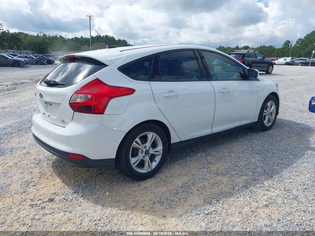 Ford FOCUS SE 2014 1FADP3K21EL132144 Image 4