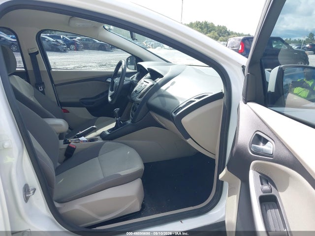 Ford FOCUS SE 2014 1FADP3K21EL132144 Image 5