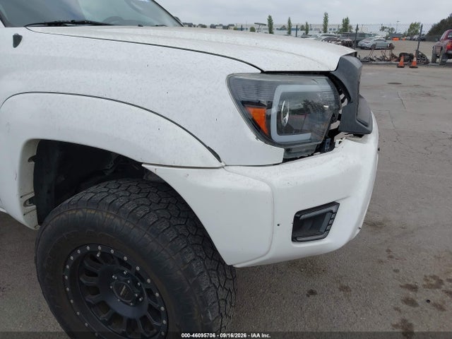 46095706 :رقم المزاد ، 5TFTX4GN5CX012755 vin ، 2012 Toyota Tacoma Prerunner مزاد بيع