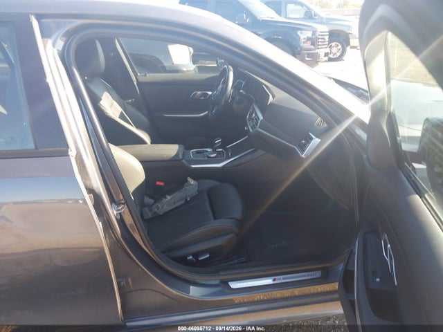 2022 Bmw 330i Xdrive მანქანა იყიდება აუქციონზე, vin: 3MW5R7J07N8C71926, აუქციონის ნომერი: 46095712