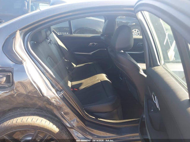 2022 Bmw 330i Xdrive მანქანა იყიდება აუქციონზე, vin: 3MW5R7J07N8C71926, აუქციონის ნომერი: 46095712