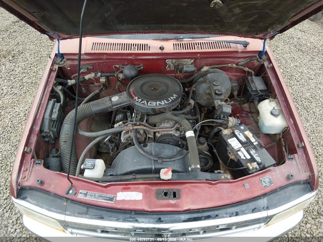 46095731 :رقم المزاد ، 1B7GL23X9NS690661 vin ، 1992 Dodge Dakota مزاد بيع