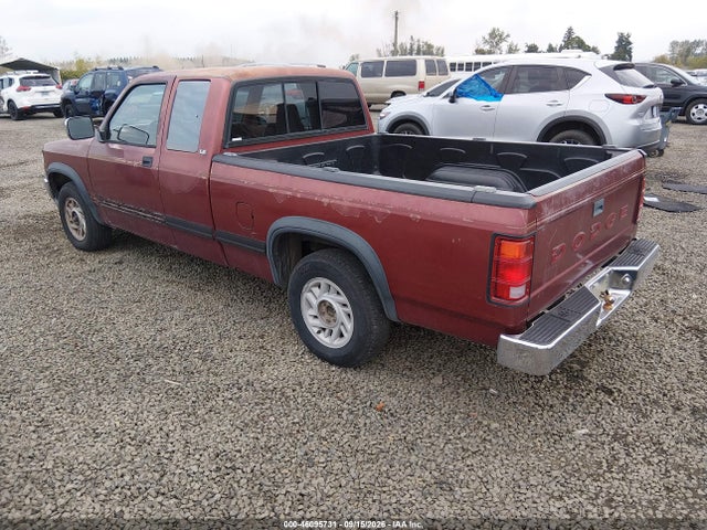 46095731 :رقم المزاد ، 1B7GL23X9NS690661 vin ، 1992 Dodge Dakota مزاد بيع