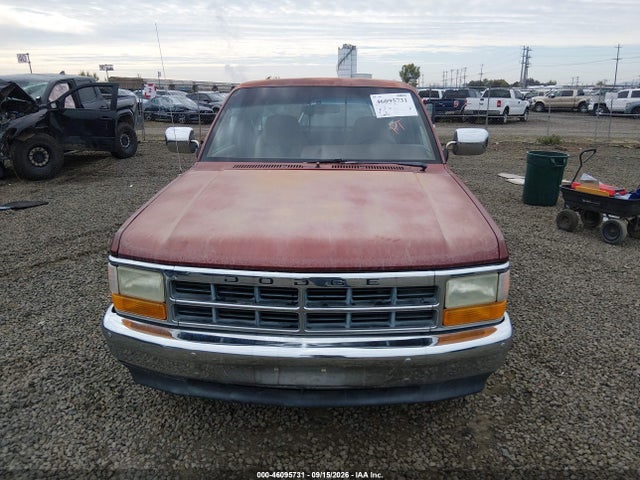 46095731 :رقم المزاد ، 1B7GL23X9NS690661 vin ، 1992 Dodge Dakota مزاد بيع
