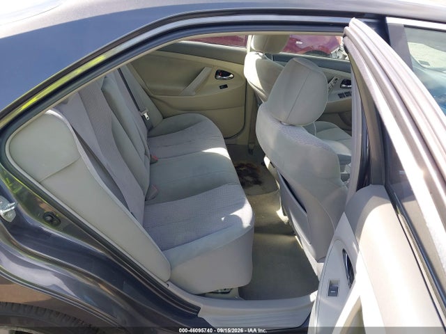 46095740 :رقم المزاد ، 4T4BF3EK2BR160297 vin ، 2011 Toyota Camry Le مزاد بيع