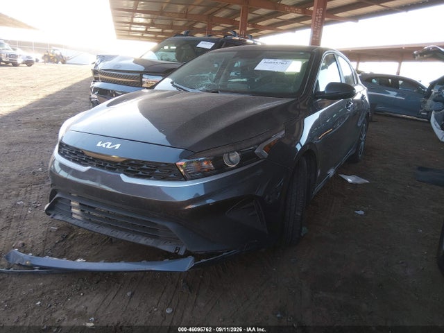 KIA Forte Lxs 2023 3KPF24AD5PE578819 Image 2