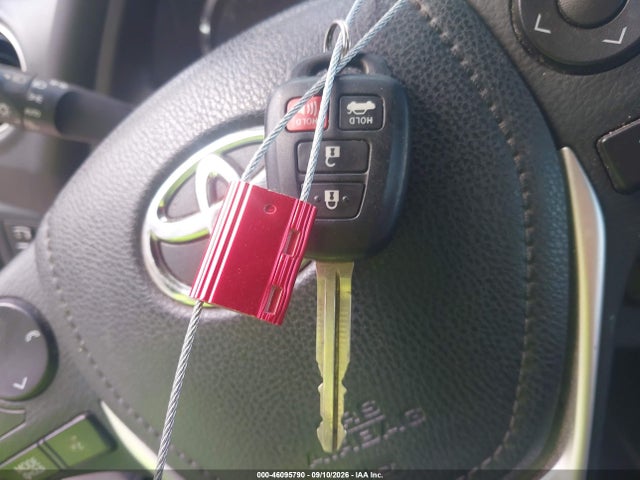 2T1BURHE9HC811847 Toyota COROLLA SE