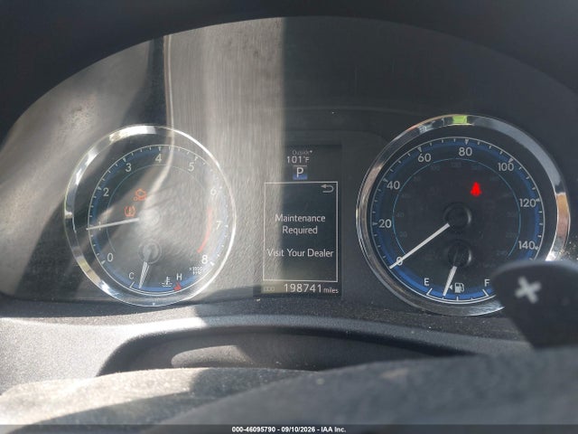 2T1BURHE9HC811847 Toyota COROLLA SE